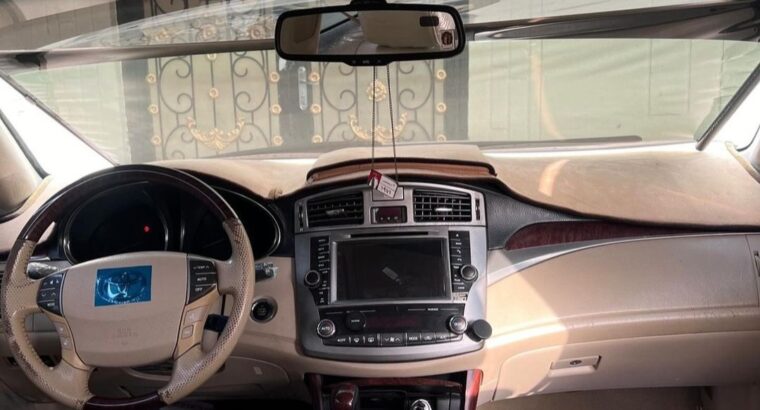 Toyota Avalon limited 2011 Gcc for sale