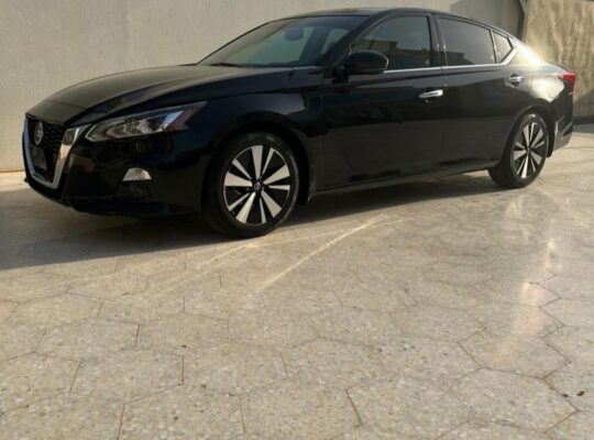 Nissan Altima SL 2020 full option USA imported