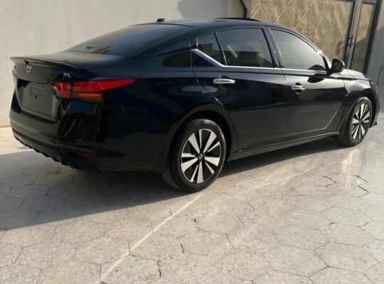 Nissan Altima SL 2020 full option USA imported