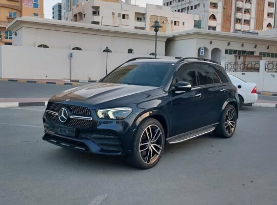 Mercedes GLE450 Gcc full option 2020 for sale