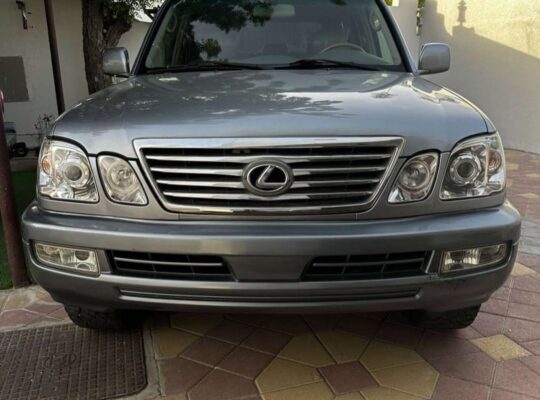 Lexus LX470 full option 2005 USA imported