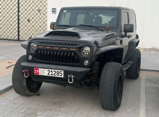 Jeep wrangler sport coupe 2015 Gcc for sale