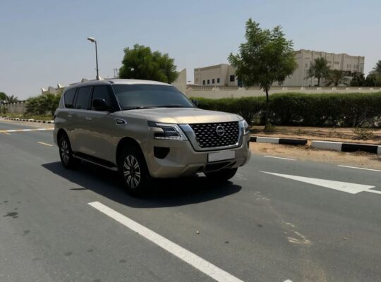 Nissan patrol base option 2022 Gcc for sale