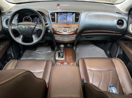 Infiniti JX35 ( Qx60 ) 2013 Gcc for sale