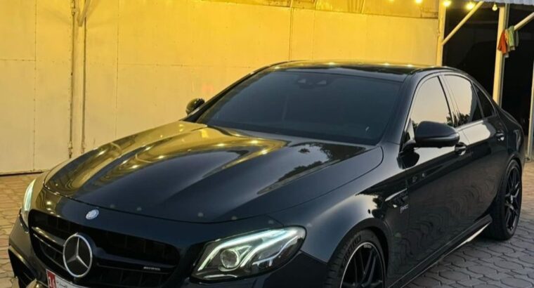 Mercedes E63s fully loaded 2018 Japan imported