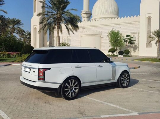 Range Rover vouge SE 2014 Gcc full option