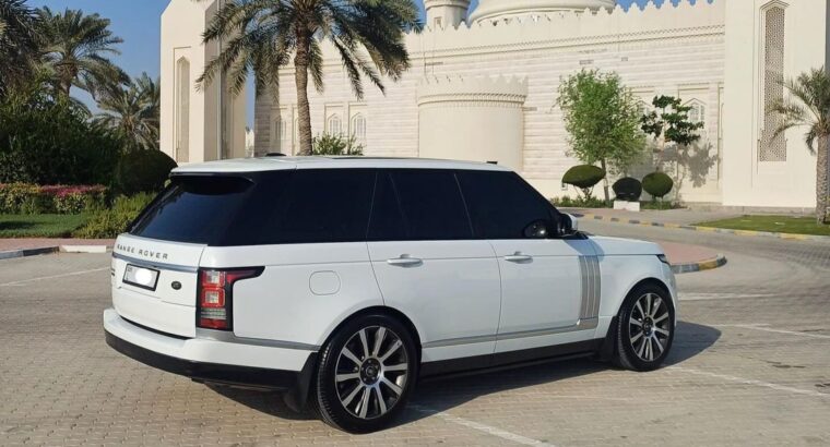 Range Rover vouge SE 2014 Gcc full option
