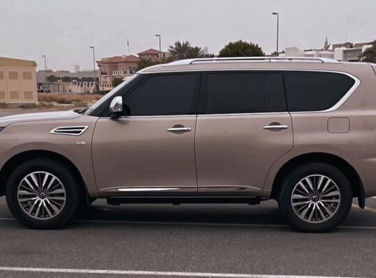 Nissan patrol platinum 2021 Gcc fully loaded