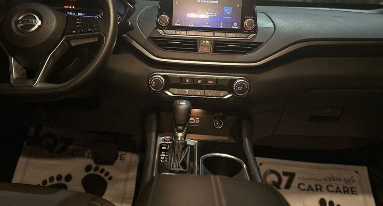 Nissan Altima SV 2021 full option USA imported