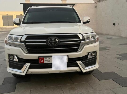 Toyota Land cruiser VXR 5.7 Gcc 2020 for sale