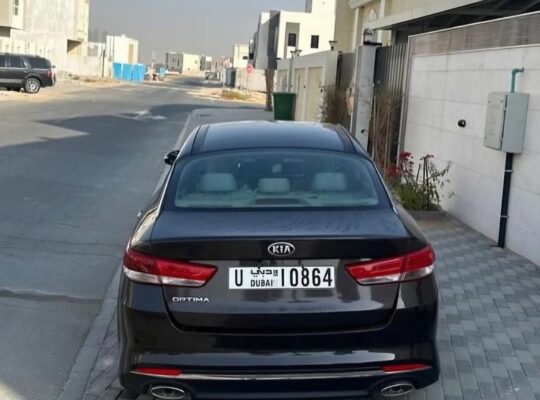 Kia optima mid option 2017 Gcc for sale