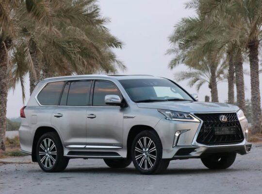 Lexus LX570 full option 2020 Gcc for sale