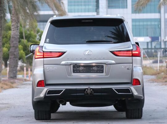 Lexus LX570 full option 2020 Gcc for sale