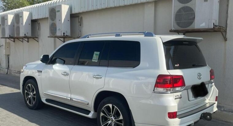 Toyota Land cruiser vxr 5.7 full option 2020 Gcc