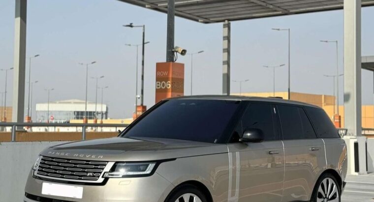 Range Rover vouge HSE 2023 in perfect condition