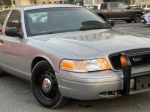 Ford crown Victoria 2011 USA imported police