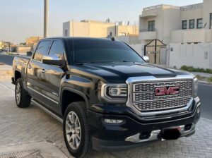 Gmc sierra Denali 2018 Gcc for sale