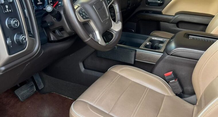 Gmc sierra Denali 2018 Gcc for sale