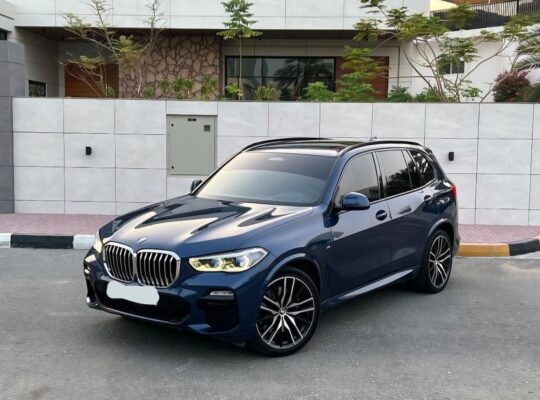 BMW X5 M50i xdrive 2019 Gcc for sale