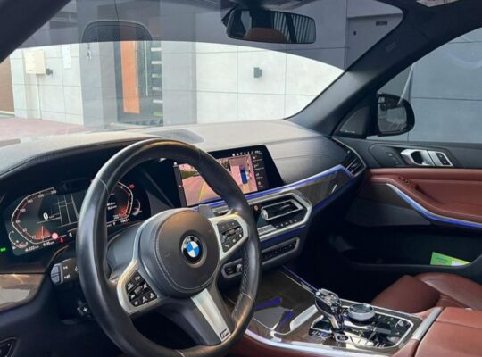 BMW X5 M50i xdrive 2019 Gcc for sale