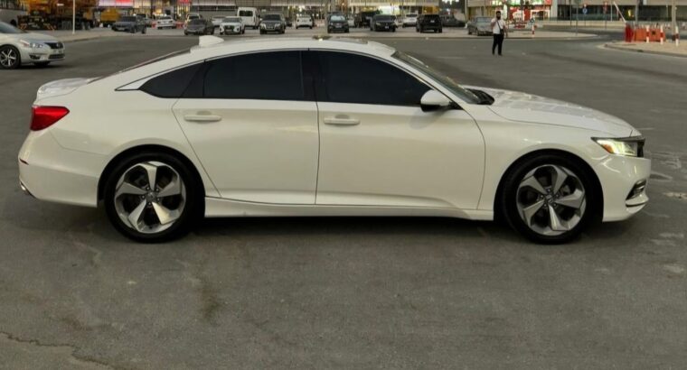 Honda Accord sport 2018 Gcc for sale