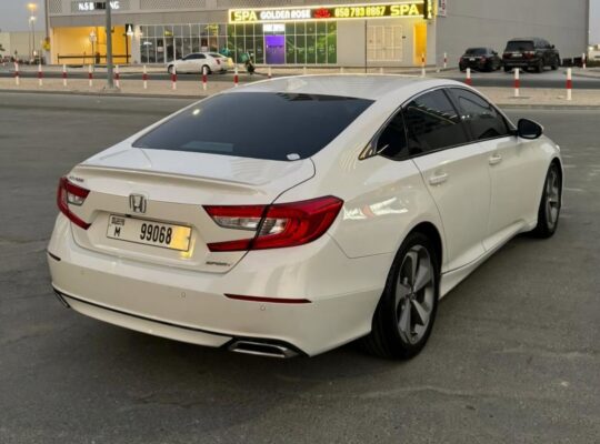 Honda Accord sport 2018 Gcc for sale