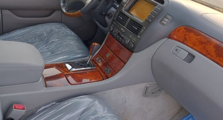 Lexus LS430 mid option 2005 USA imported