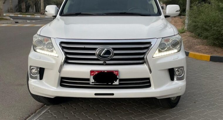 Lexus LX570 full option 2013 Gcc for sale