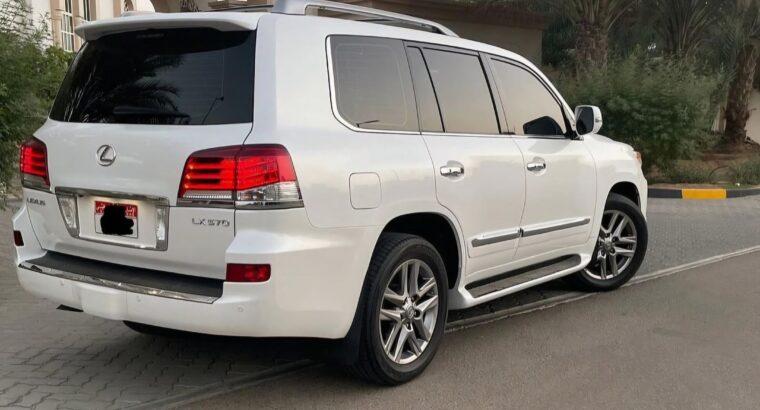 Lexus LX570 full option 2013 Gcc for sale