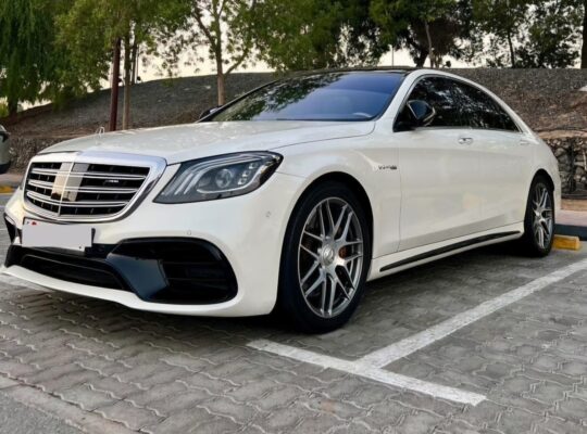 Mercedes S63 4matic 2018 Gcc for sale