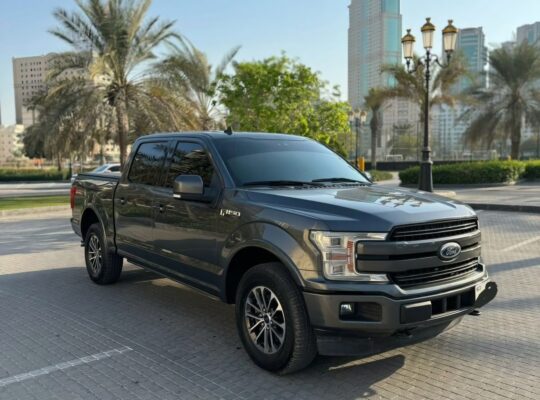 Ford F150 lariat 2019 full option USA imported