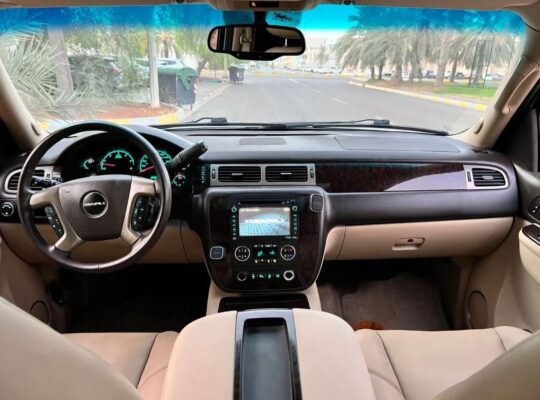 Gmc Youkon Denali 2013 Gcc full option for sale