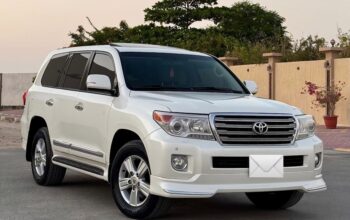 Land cruiser VXR 2013 Gcc full option