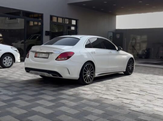 Mercedes C300 full option 2018 USA imported