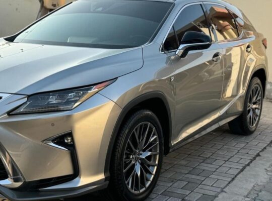 Lexus RX450 Hybrid 2017 in good condition