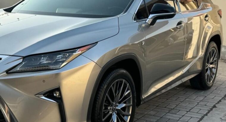 Lexus RX450 Hybrid 2017 in good condition