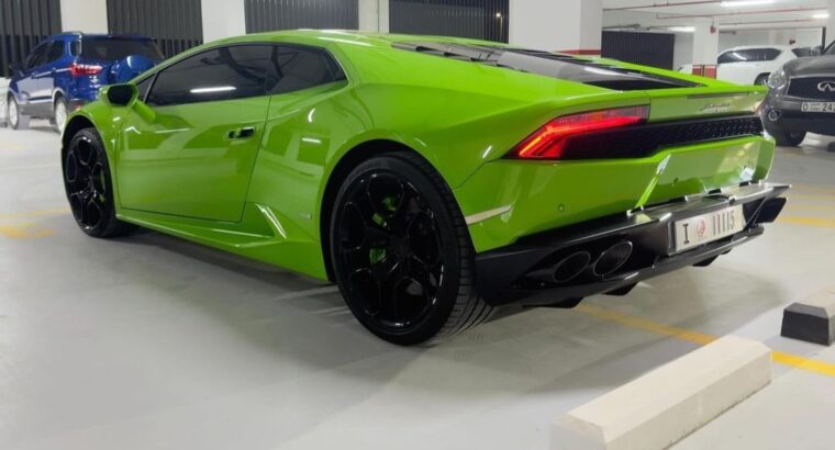 Lamborghini Huracan 2016 Gcc in perfect condition