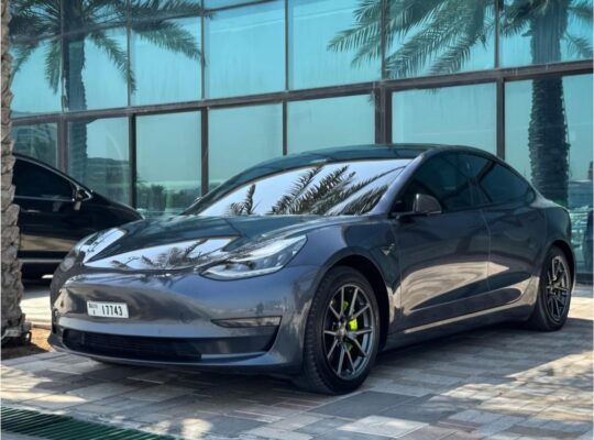 Tesla model 3 long range 2020 Gcc for sale