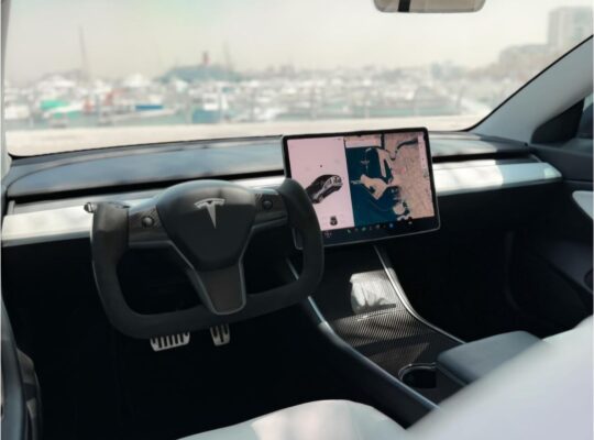 Tesla model 3 long range 2020 Gcc for sale