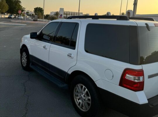 Ford Expedition 2012 Gcc in good condition