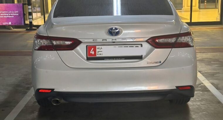 Toyota Camry hybrid 2019 Gcc for sale