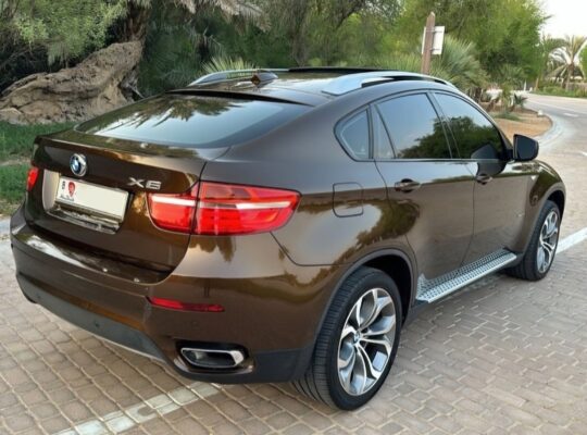 BMW X6 5.0 full option 2013 Gcc in good condition