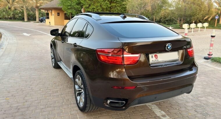 BMW X6 5.0 full option 2013 Gcc in good condition
