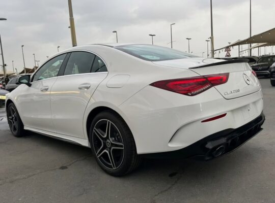 Mercedes CLA250 Kit AMG 2023 USA imported