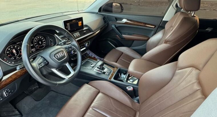 Audi Q5 full option 45 TFSI 2018 Gcc for sale