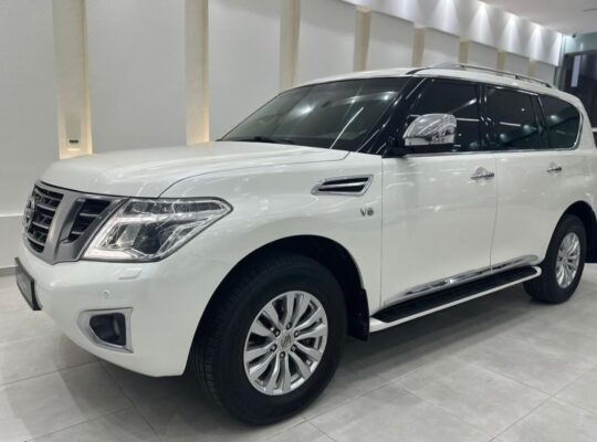 Nissan patrol mid option 2015 in good condition