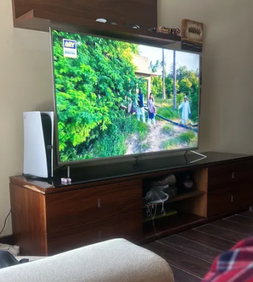 Super general 65 inch tv for sale