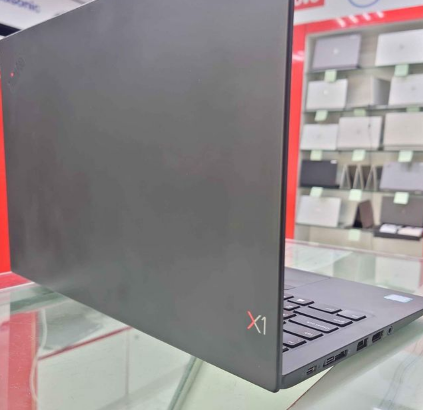LENOVO THINKPAD X1 CARBON 2020 CORE I7-8TH FOR SAL
