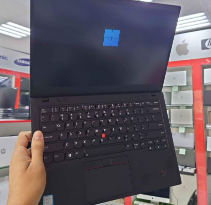 LENOVO THINKPAD X1 CARBON 2020 CORE I7-8TH FOR SAL