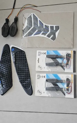 Gsxs motorcycle turn signal and accessories for sa